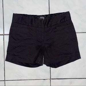 Sale!!! 🖤 The Limited; Short Black Pants Low Rise with Zipper